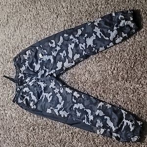 Nike jogger pants size M